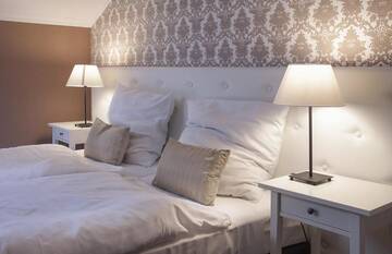 Фото номера Двухместный номер с 2 отдельными кроватями Отель Pałac Piorunów &amp; Spa г. Квятковице 4